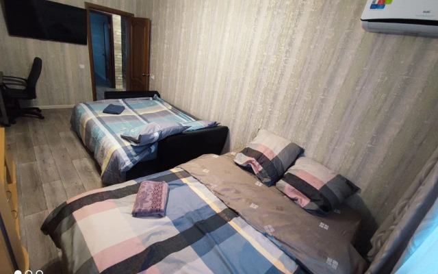 Квартира Аллея Труда 16 с Балконом