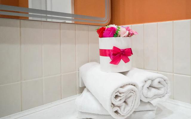 Апартаменты Яркая Палитра Возле Метро