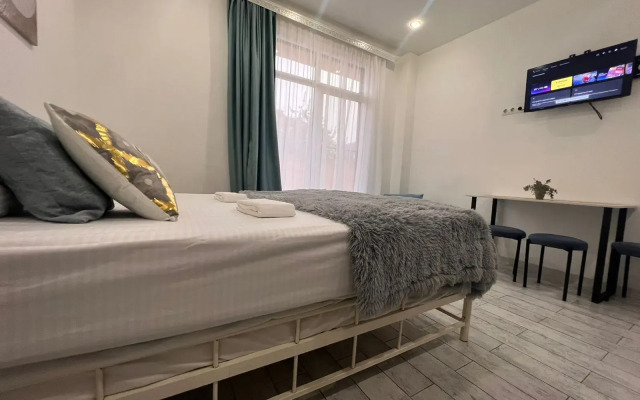 Mirny, Kuvshinok 8 Flat