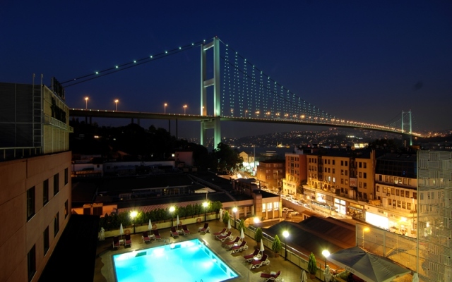 Crowne Plaza Istanbul Ortakoy Bosphorus, an IHG Hotel