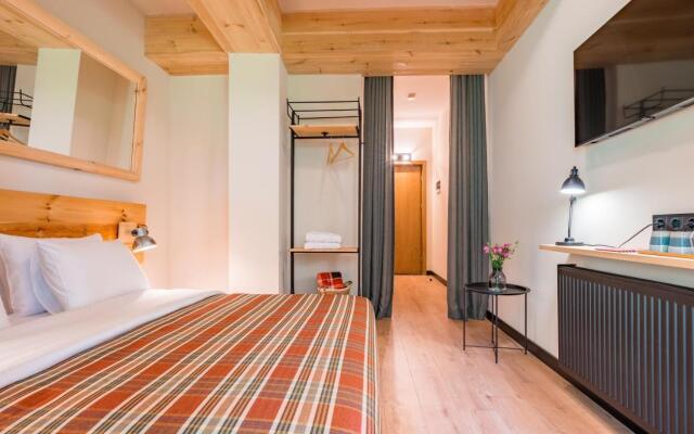 Hotel 1740 hotel