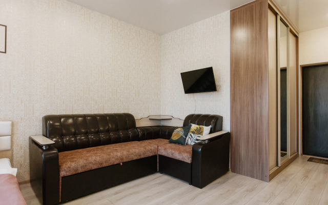 Квартира студии Be Home на Мадьяр