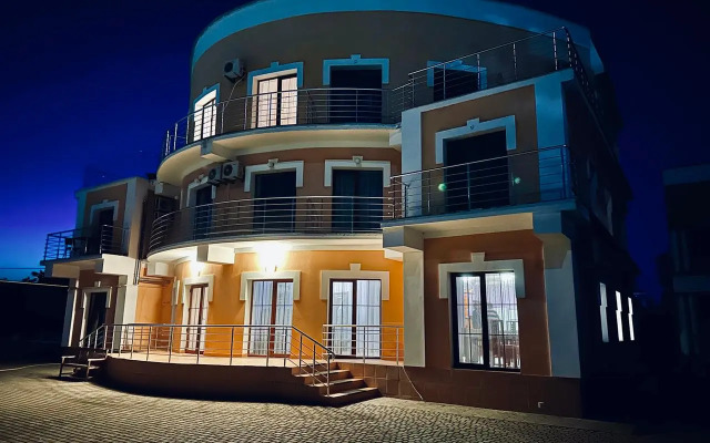 Altera Guest House