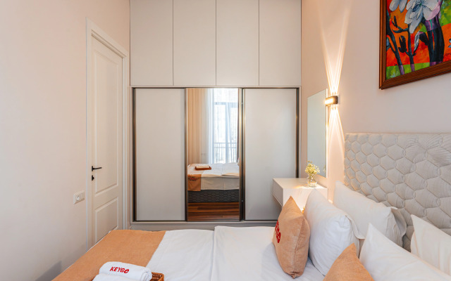 KeyGo #0117, 1 Bedroom, Near The Opera House Apartments