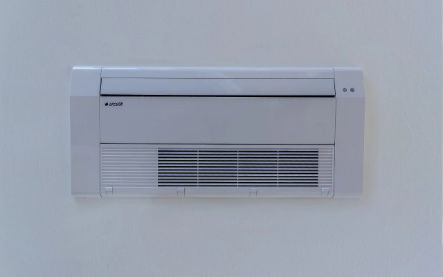 Отель Roys Hotel & Suites