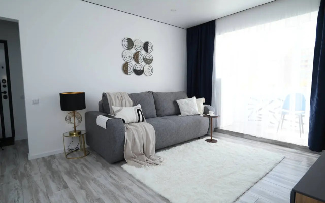 Квартира с дизайнерским ремонтом Rent House в центре