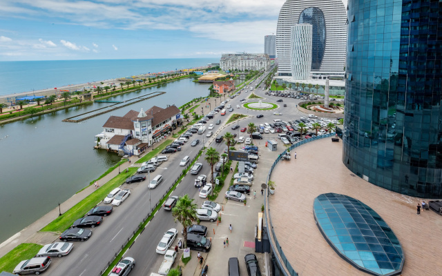 Апартаменты Elegant Comfort at Alliance Palace