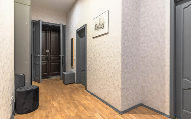 V Samom Serdtse Pitera Flat
