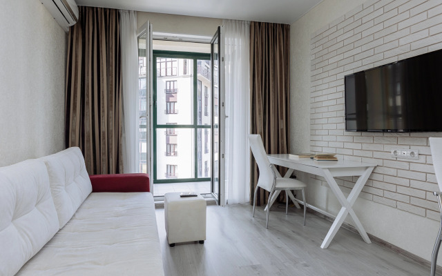 Artilleriyskaya 79 Flat