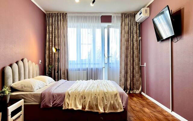 V Tsentre S Vidom Na Gorod Flat