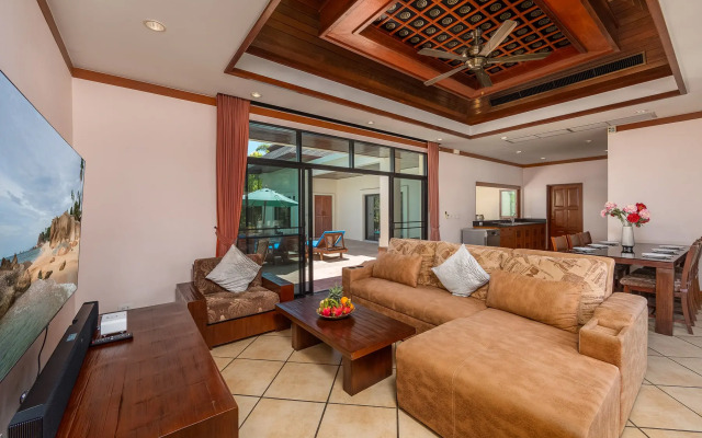 Traditional Thai 2BR in Baan Bua Estate Villa