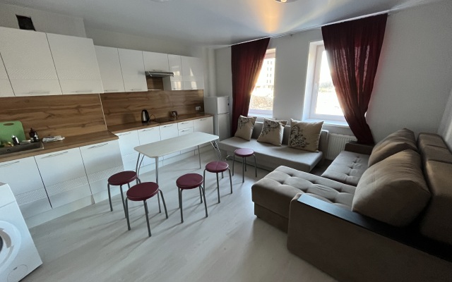 Трех Комнатная Квартира Рядом с Лесом