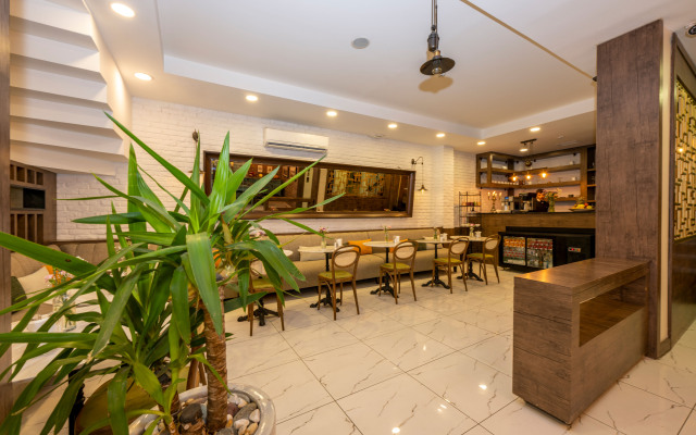 The Marions Suite Hotel