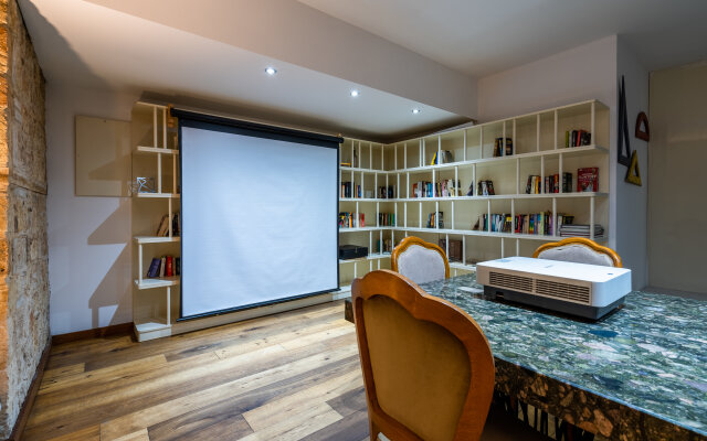 Puding Hotel