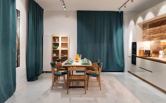 s 2mya Spalnyami - Goldwing Flat