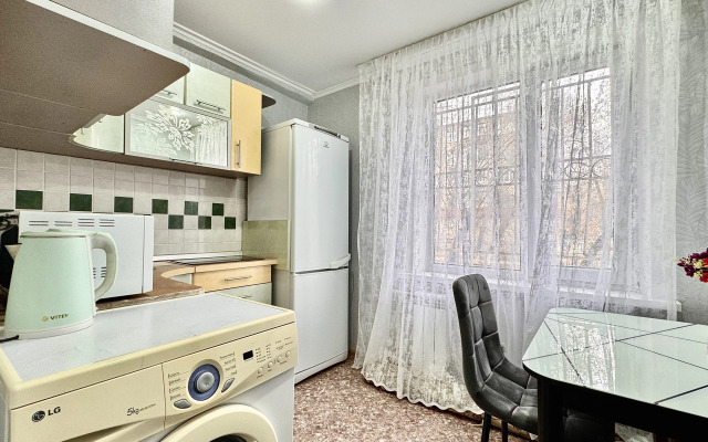 Odnokomnatnaya Na Usolke Tkacheva 17/1 Flat
