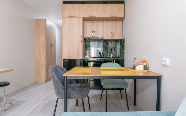 GG Home 1BR in Rainbow with Pool Flat
