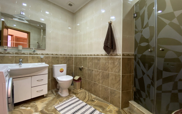 Prostorny  4-Komn. Pentkhaus Na Severnom Prospekte, Hh888 Flat