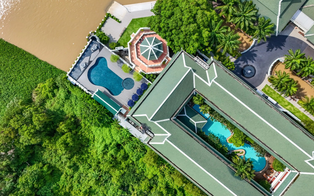 Kalanan Riverside Resort