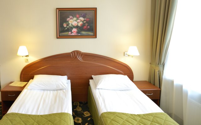 Cronwell Inn Stremyannaya Hotel