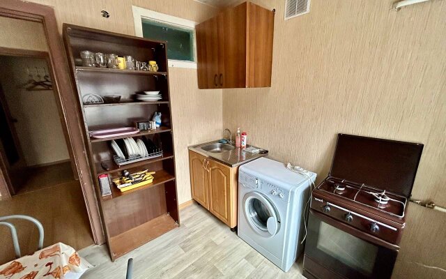 SmolSutki (SmolSutki) na Ulitse Oktyabryskoy Revolyutsii 32 Apartments