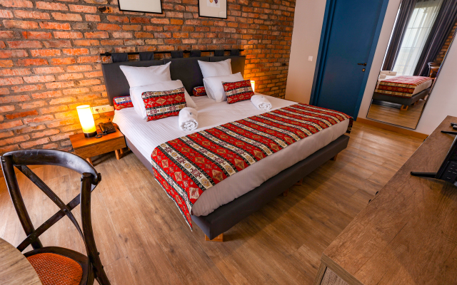 Chateau Artwine Hotel