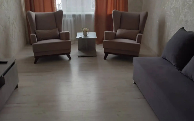 2-K Ulitsa Krasny Spusk 26 Flat