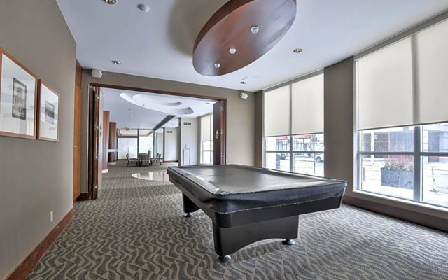 Simcoe Downtown Condos Apartment Hotel