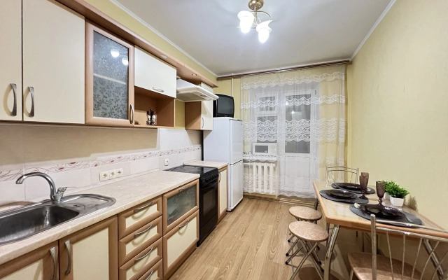 Na Naugorskom Shosse 76 Flat