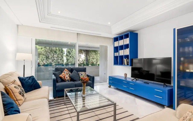 All About Villa Marina Mariola