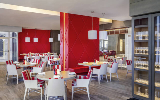 Pullman Doha West Bay