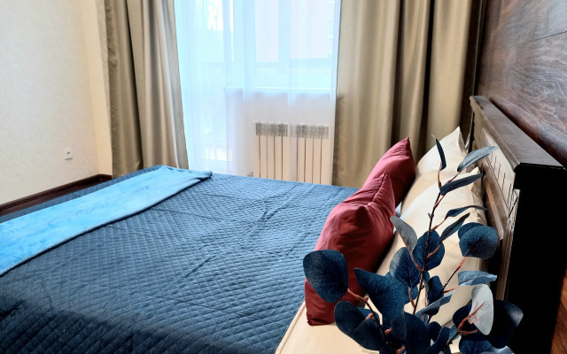 Квартира сети Неотель панорамная рядом с ВГУ, памятником Славы