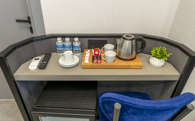 The Private Airport Hotel