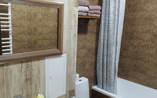 Апартаменты на Леонова