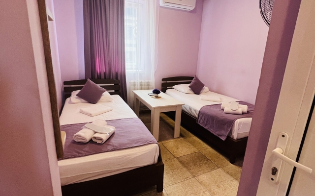 Marnar Hotel