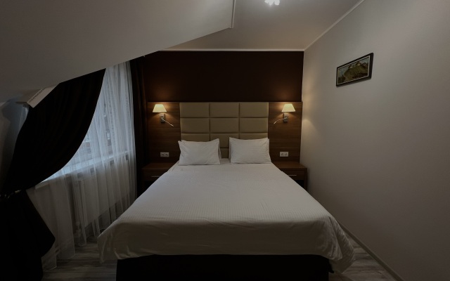 Crystal Guest House