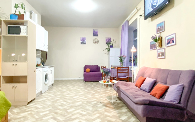 Happiness Live in the center of Sevastopol Apartment