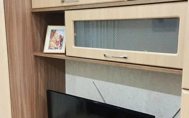 Квартира студия c шикаpным видoм нa гоpод и зeлeную poщу