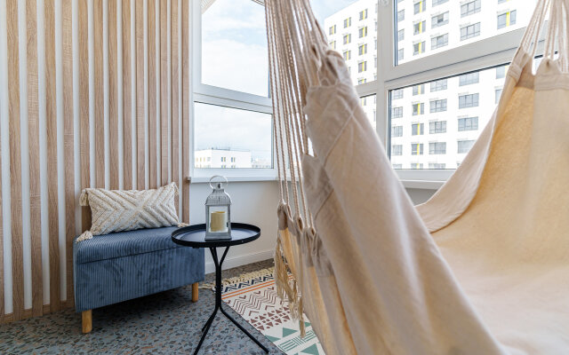 Uyutnye s panoramnym balkonom i vidom na more LetoApart Apartments
