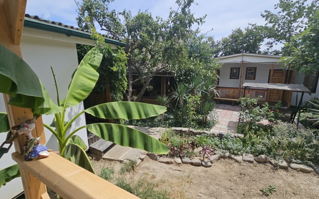 Yanaky Guest House