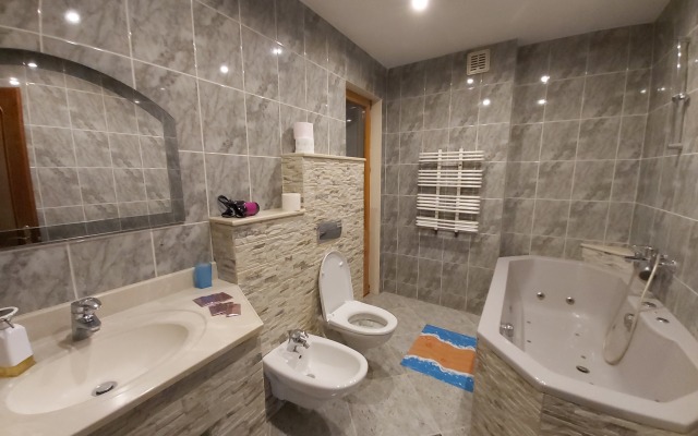 Апартаменты в Доме с Горгульей