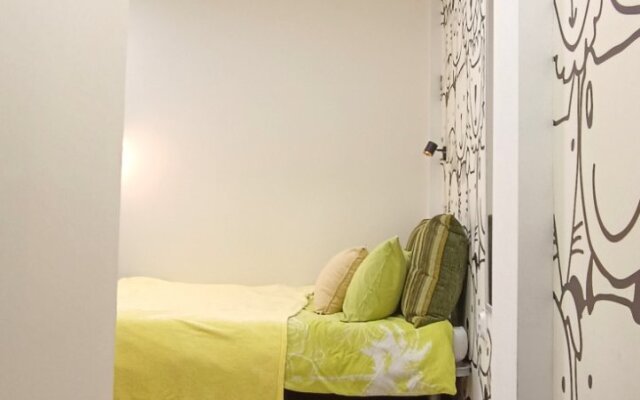 Uyutny ugolok Tsentr ryadom Flat