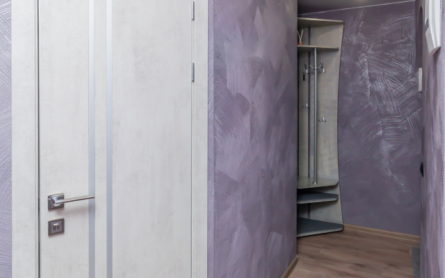 Novye V samom Tsentre Chelyabinska Apartments rydom s YURGU