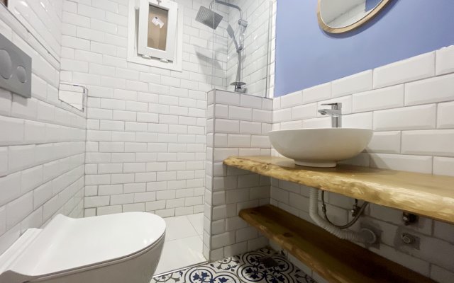 Апартаменты 2BR+2Bath entire apt with Balcony at central location