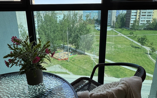 Na Kurchatova 24 - 2 Komnatyi Apartments