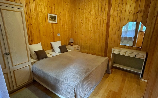Bankovskaya Dacha Guest House