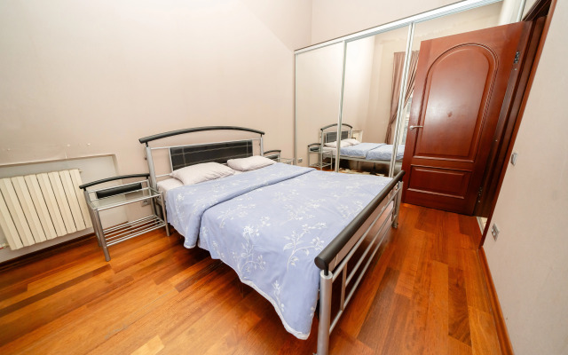 S Dzhakuzi Dlya 6 Chelovek Apartments