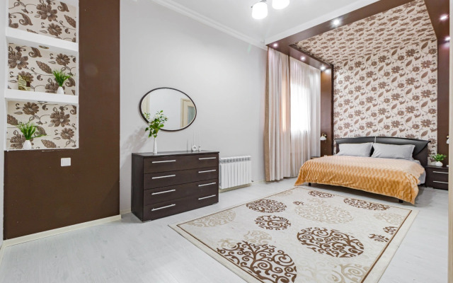 Prostornye V Zolotom Kvadrate Apartments