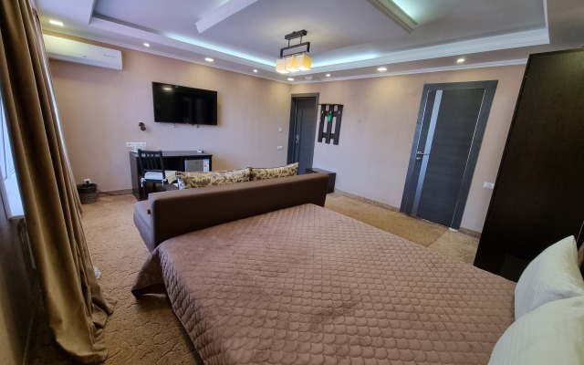 Vostok Hotel