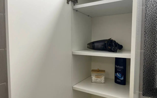 Uyutnaya Kvartira S Balkonom Pyadom S Kadom Flat